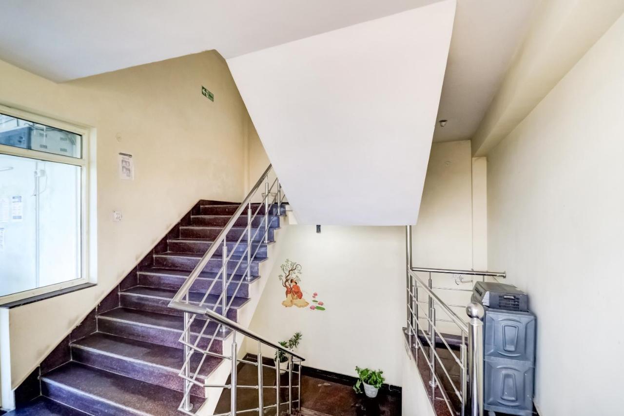Oyo Hotel R K Residency Gurgaon Exterior foto