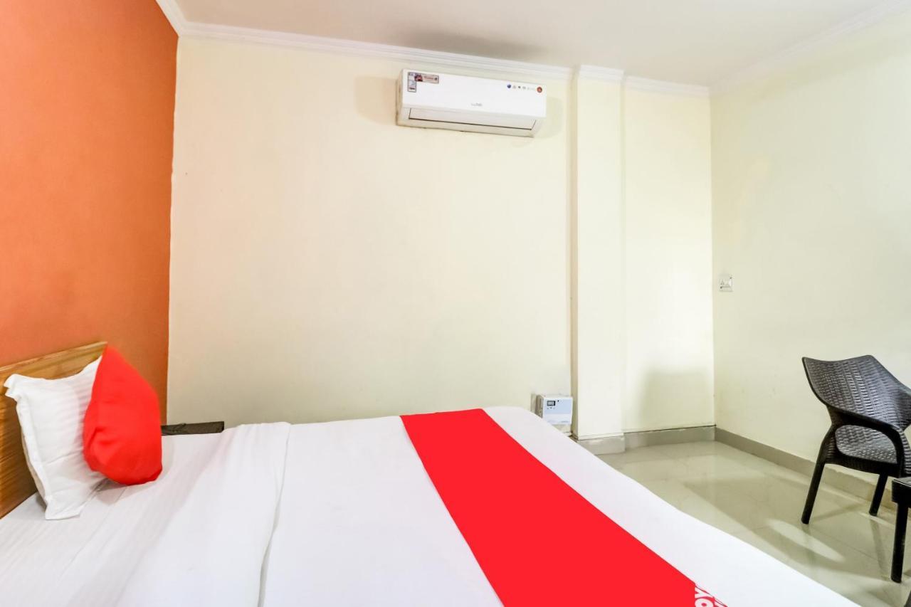 Oyo Hotel R K Residency Gurgaon Exterior foto