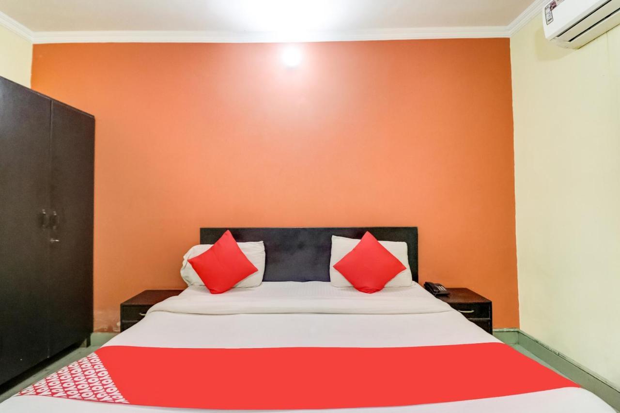 Oyo Hotel R K Residency Gurgaon Exterior foto
