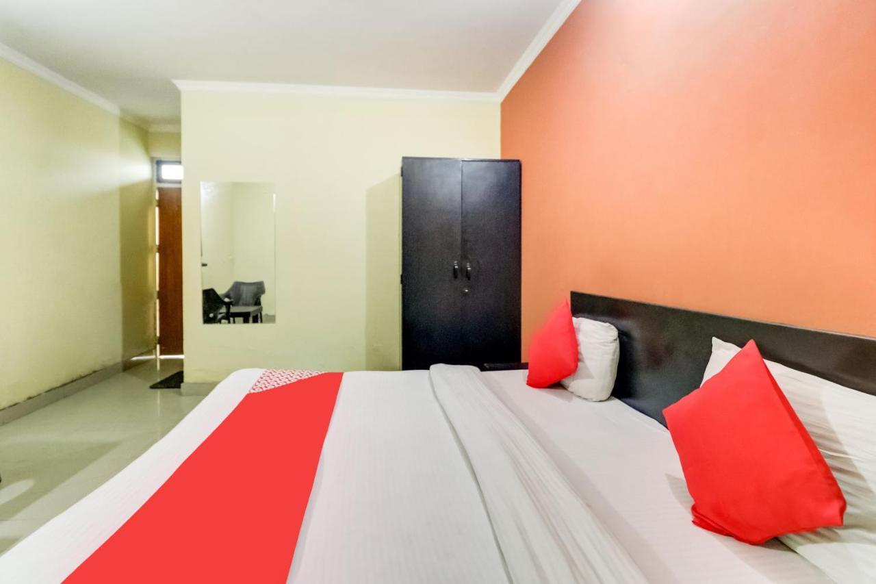 Oyo Hotel R K Residency Gurgaon Exterior foto