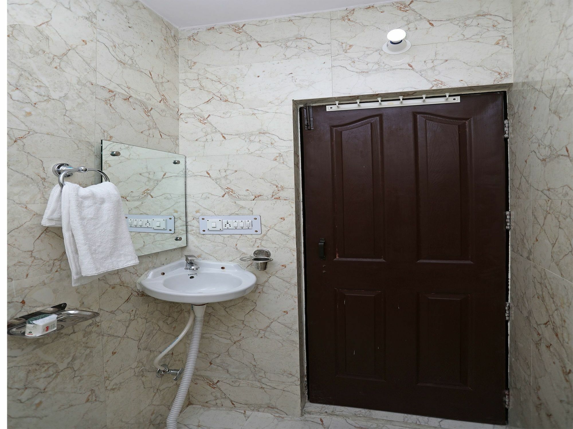 Oyo Hotel R K Residency Gurgaon Exterior foto